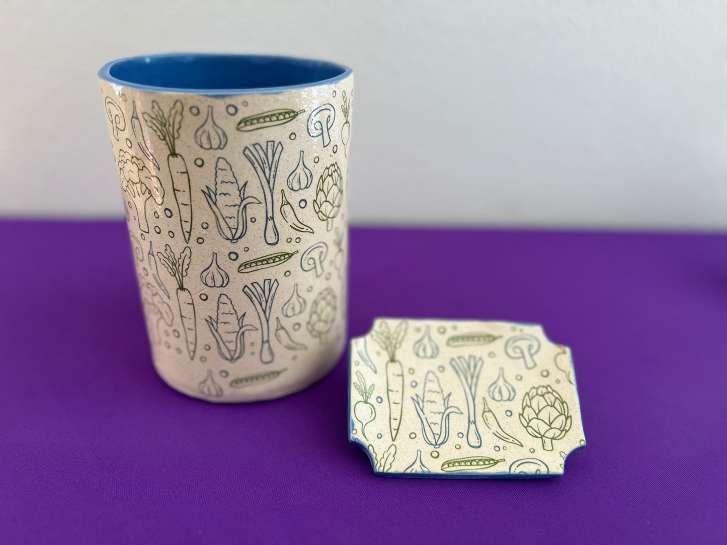 Vegetable Ceramic Utensil Canister/Spoon Rest Set in hydrangea