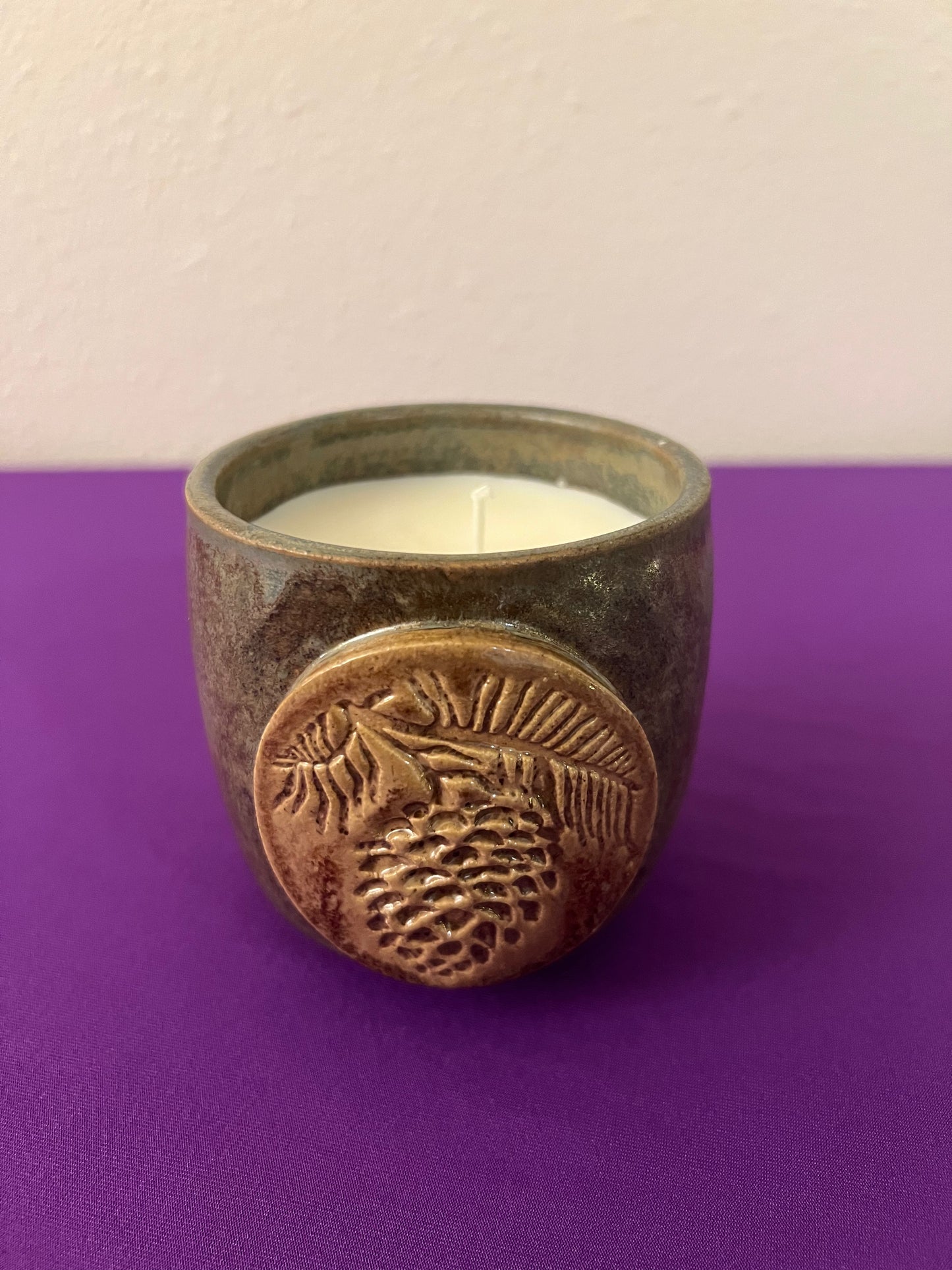 Pine scented Candle in Pine Cone Ceramic Holder