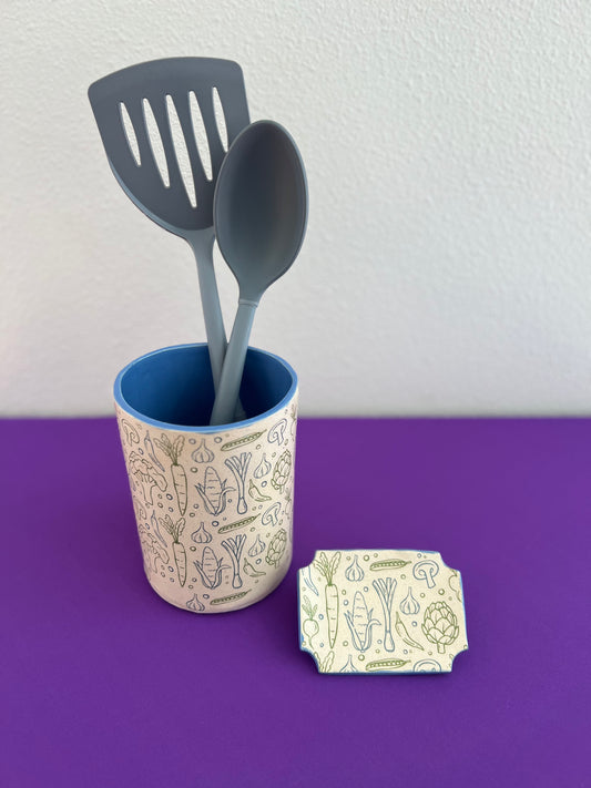 Vegetable Ceramic Utensil Canister/Spoon Rest Set in hydrangea